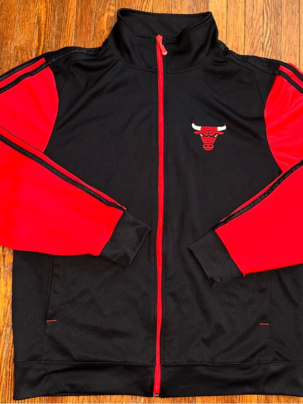 Chicago Bulls Men’s Medium Adidas Full Zip Red Black Embroidered Track Jacket